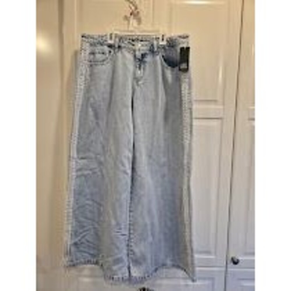 wild fable Light Wash Wide-Leg Jeans with Lace Trim - Picture 2 of 7